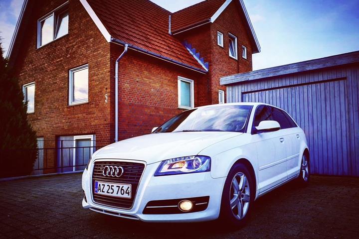 Hvid Audi A3 Sportback fra 2013