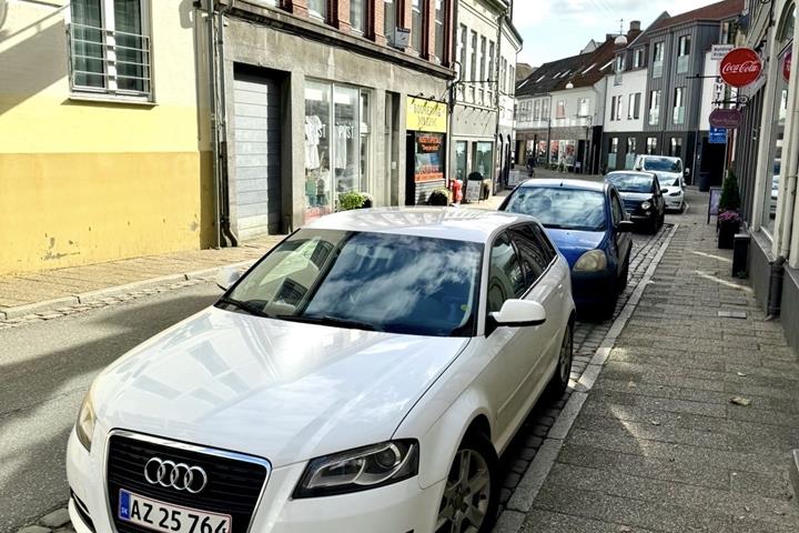 Hvid Audi A3 Sportback fra 2013