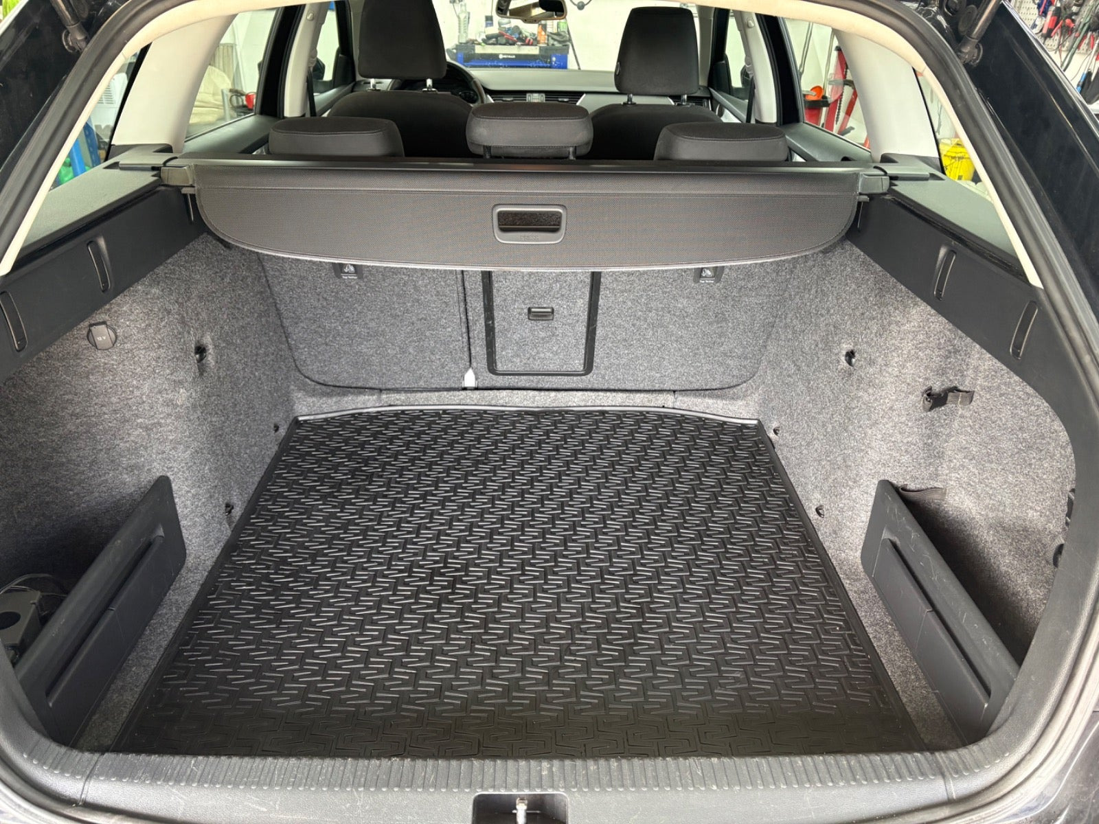 Grøn Skoda Octavia fra 2014