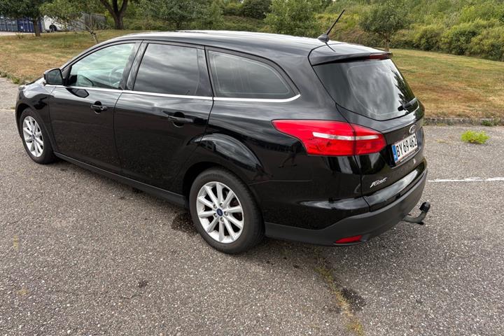 Sort Ford Focus fra 2017