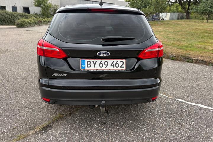 Sort Ford Focus fra 2017