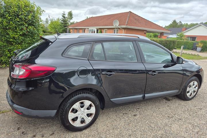 Grøn Renault Megane III fra 2011