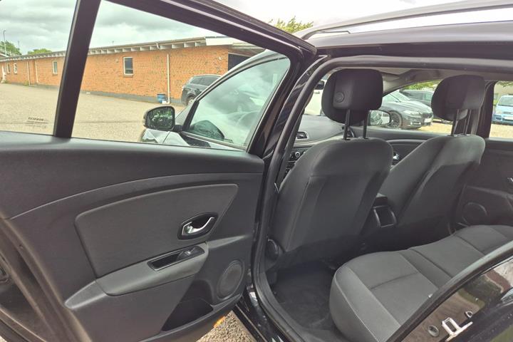 Grøn Renault Megane III fra 2011