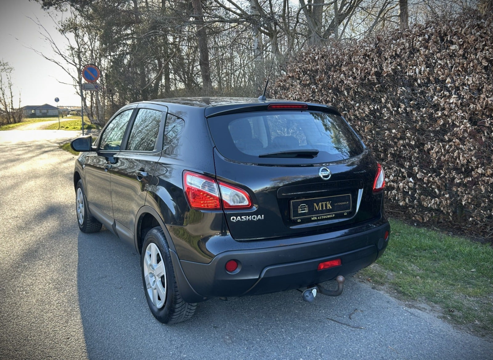 Sort Nissan Qashqai fra 2011