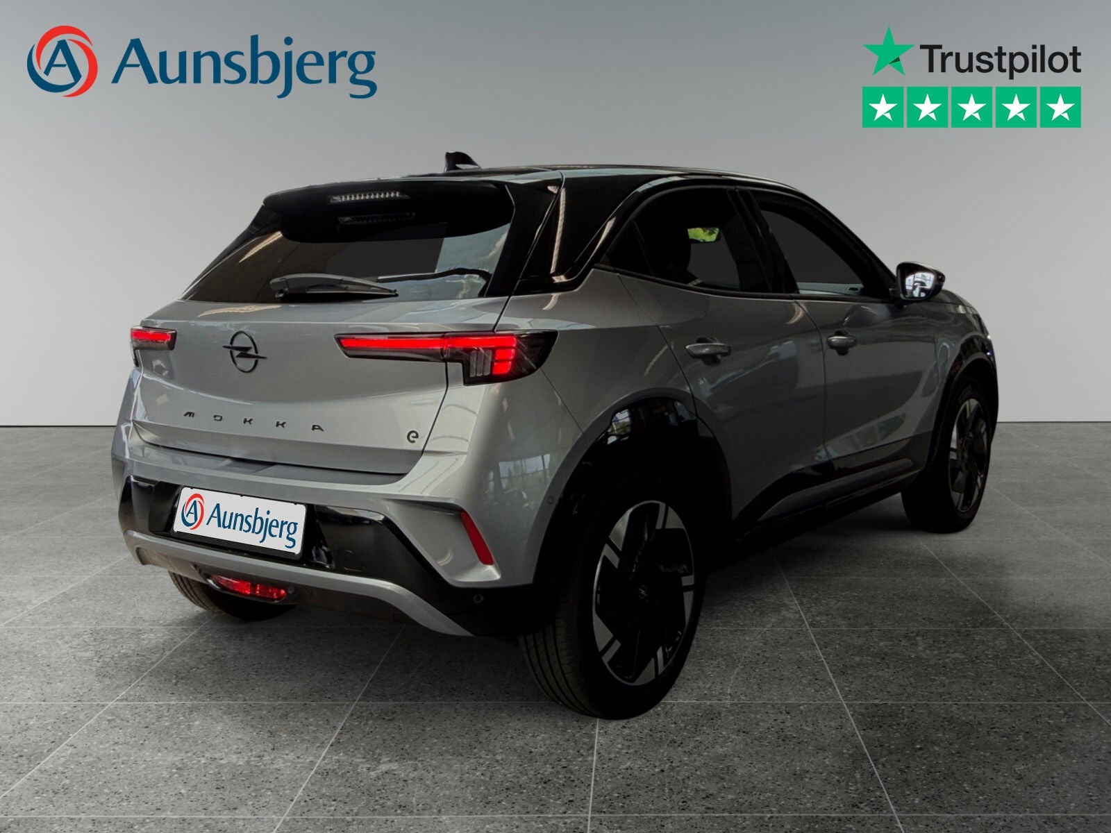 Sølv Opel Mokka-e fra 2025