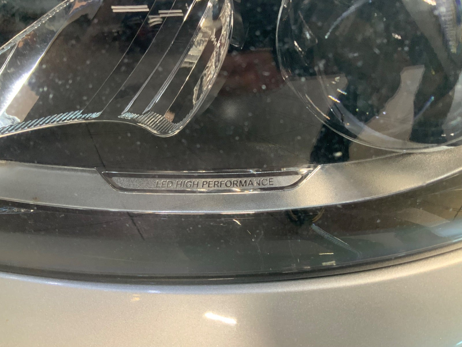 Sølv Mercedes C200 fra 2017