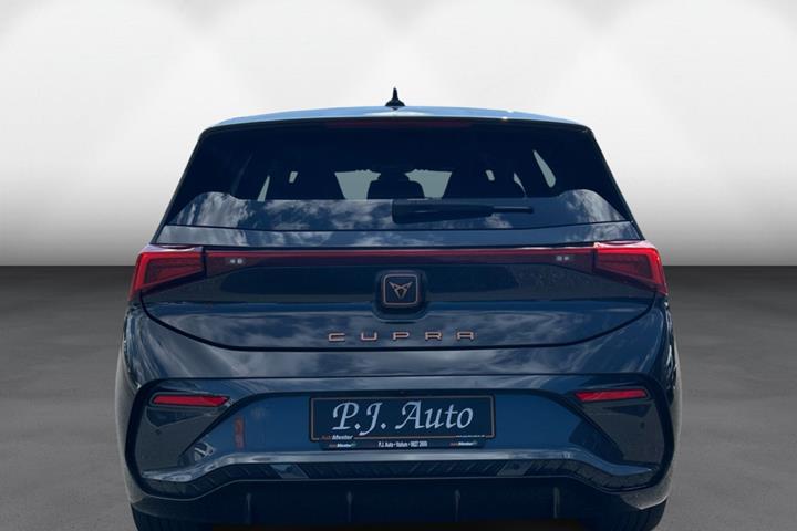 Grå Cupra Born fra 2023