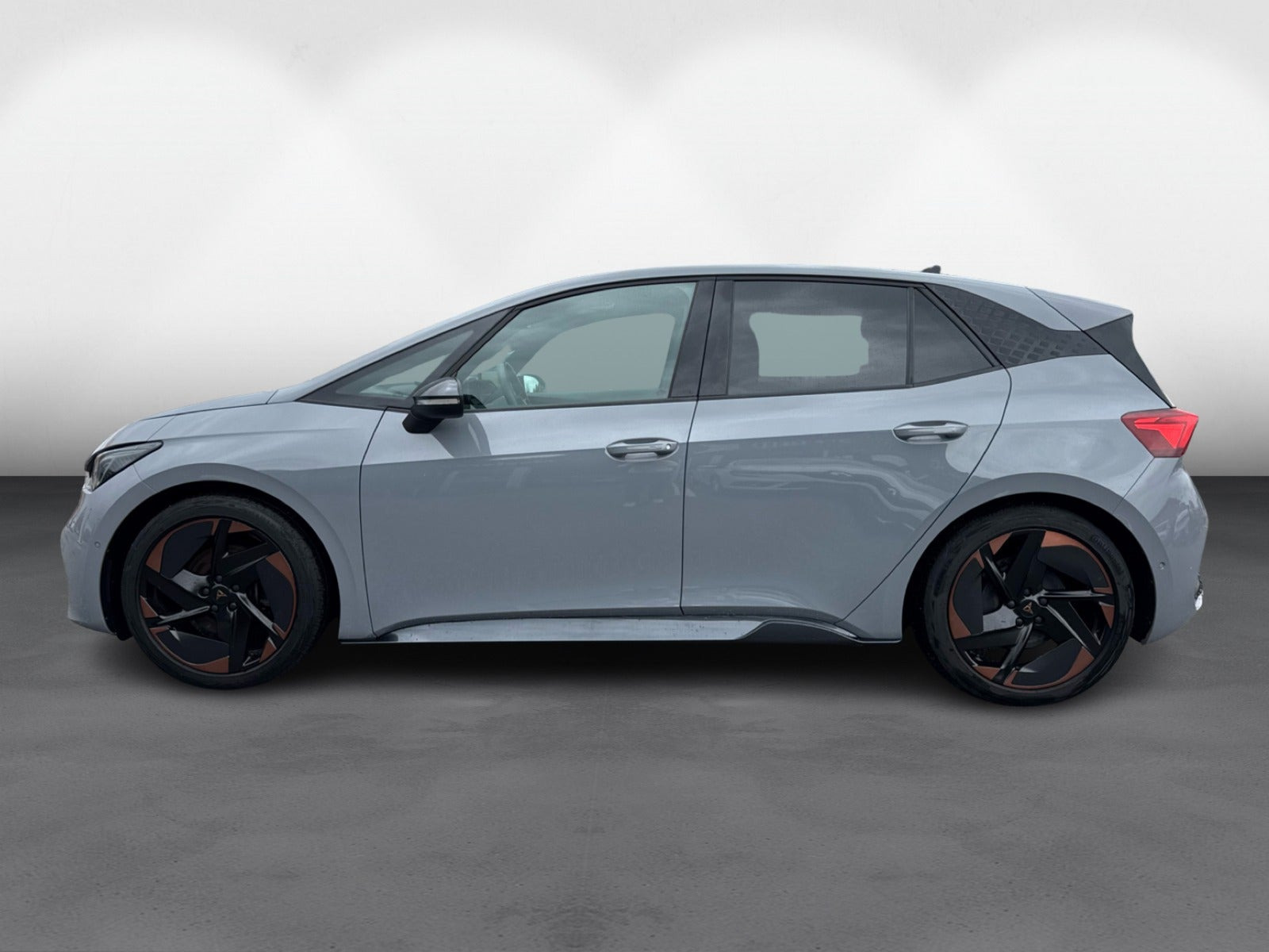 Grå Cupra Born fra 2022
