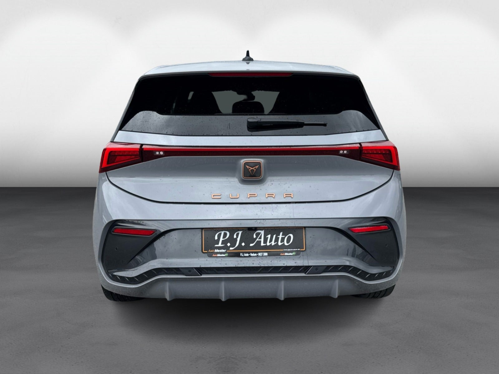 Grå Cupra Born fra 2022