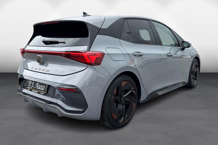 Grå Cupra Born fra 2022