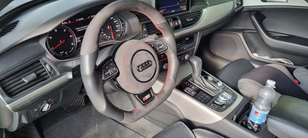 Grå Audi A6 fra 2015