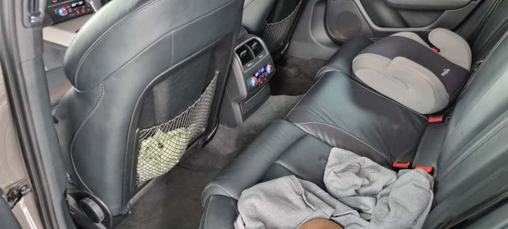 Grå Audi A6 fra 2015