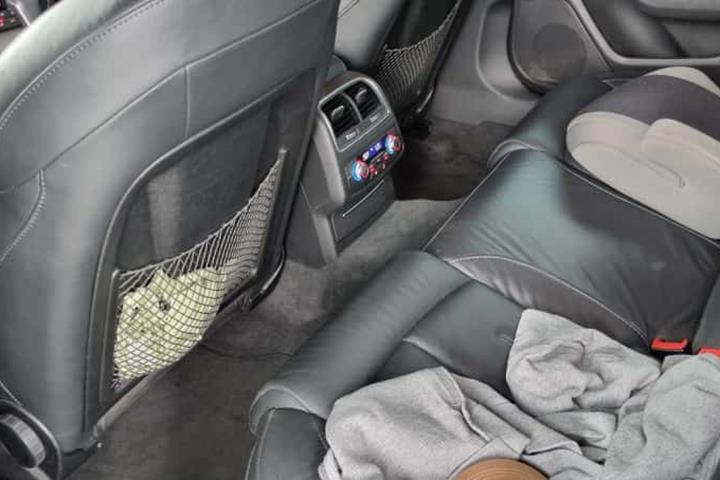 Grå Audi A6 fra 2015