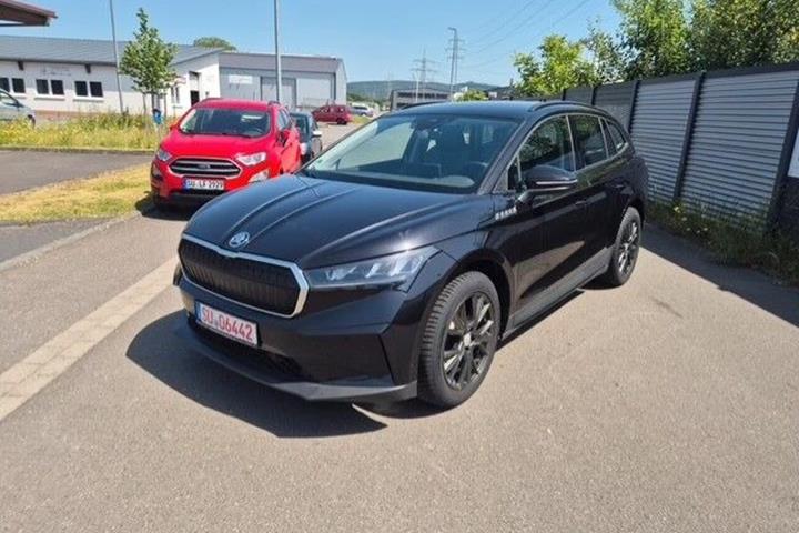 Sort Skoda Enyaq fra 2024