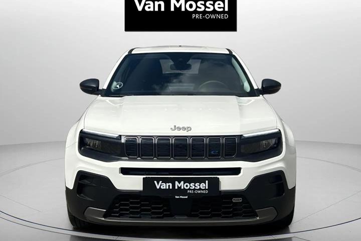 Hvid Jeep Avenger fra 2025