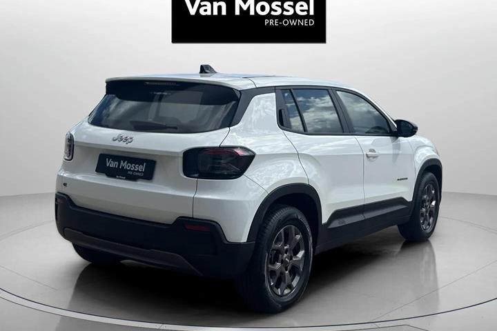 Hvid Jeep Avenger fra 2025