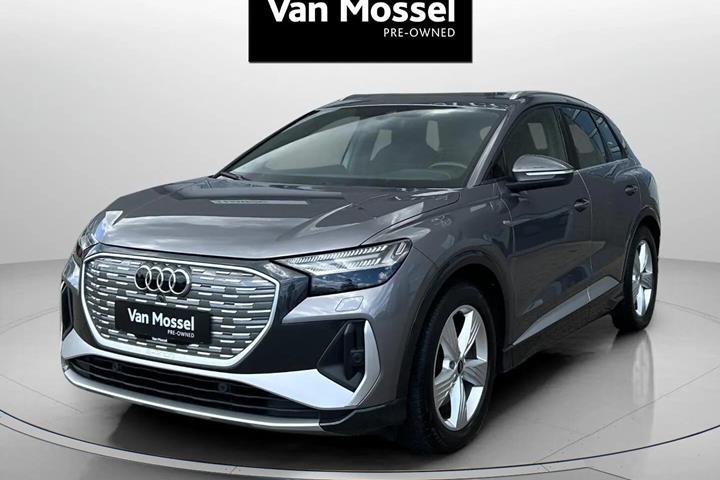 Grå Audi Q4 fra 2022