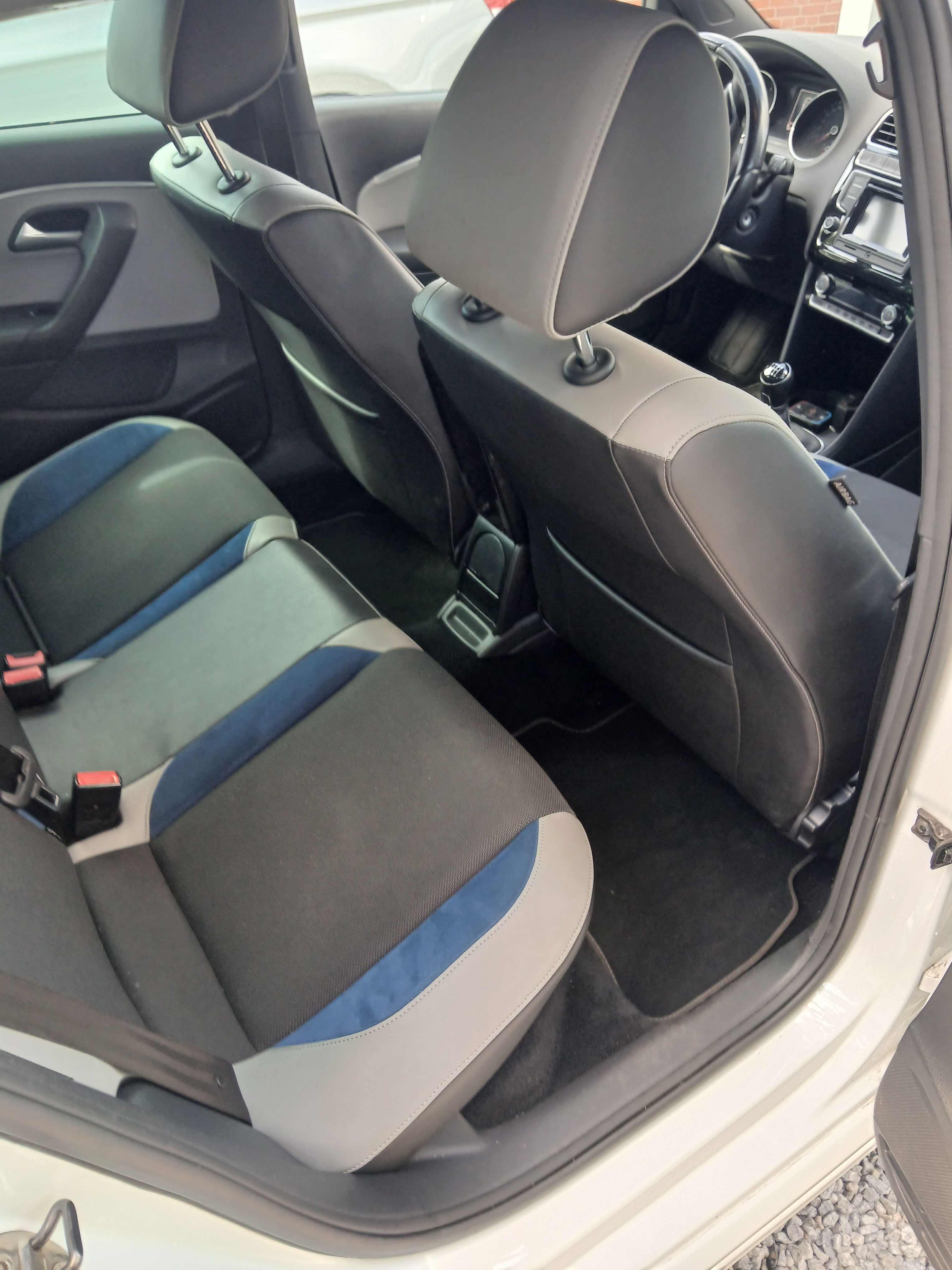 Hvid VW Polo fra 2016
