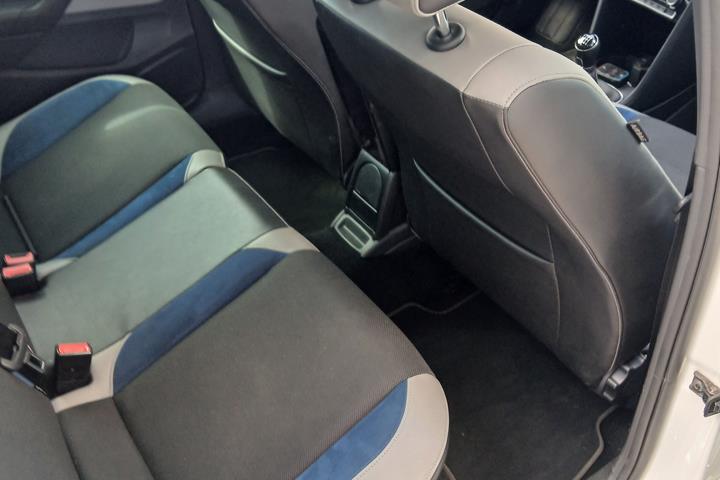 Hvid VW Polo fra 2016