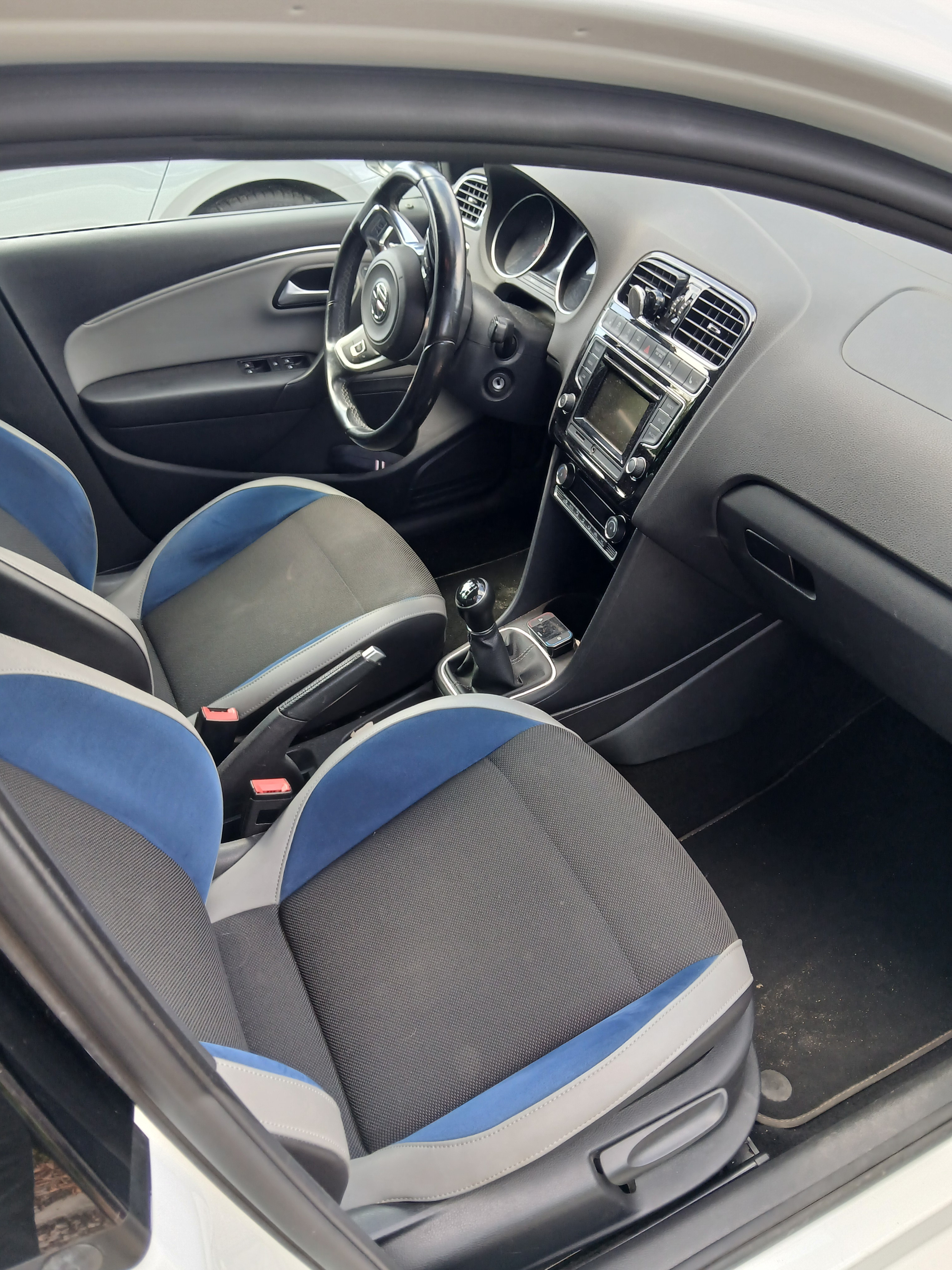 Hvid VW Polo fra 2016
