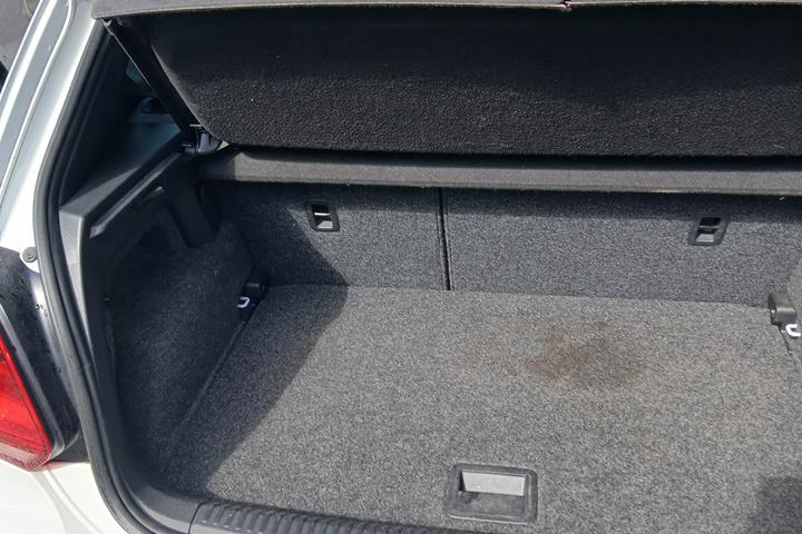 Hvid VW Polo fra 2016