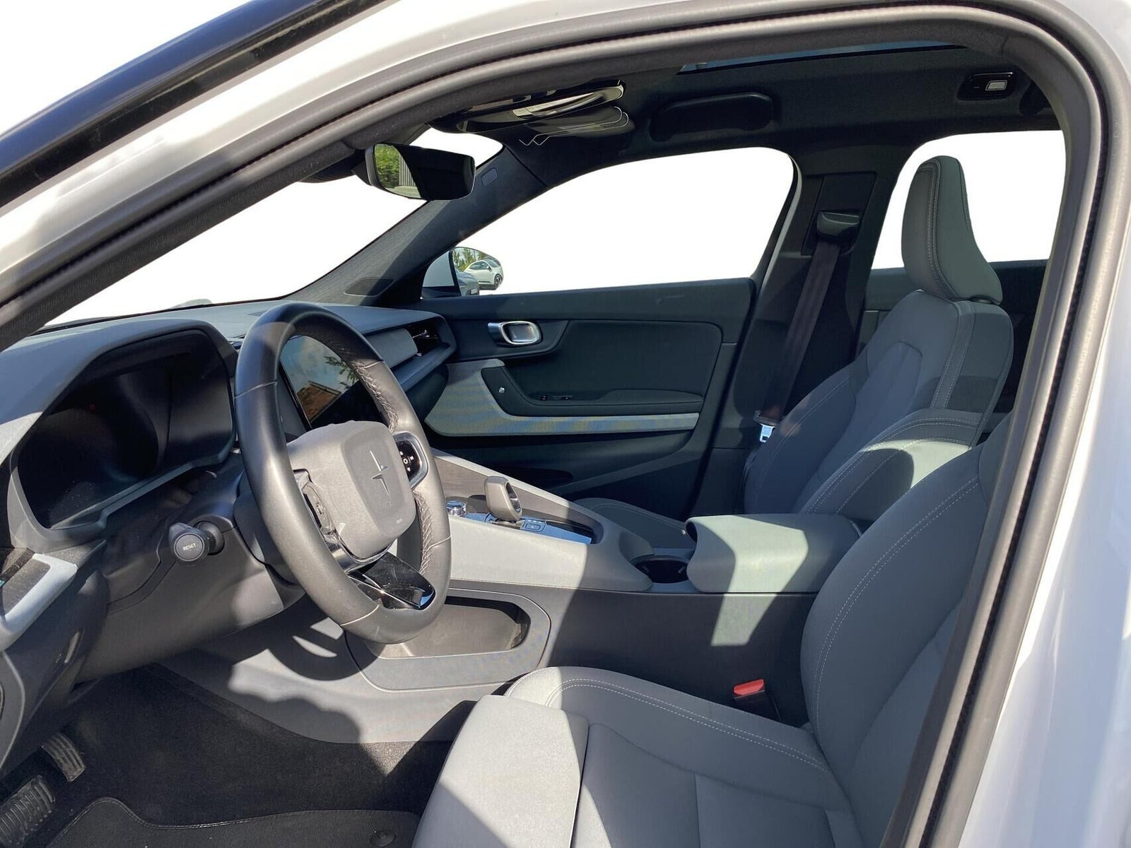 Hvid Polestar 2 fra 2021
