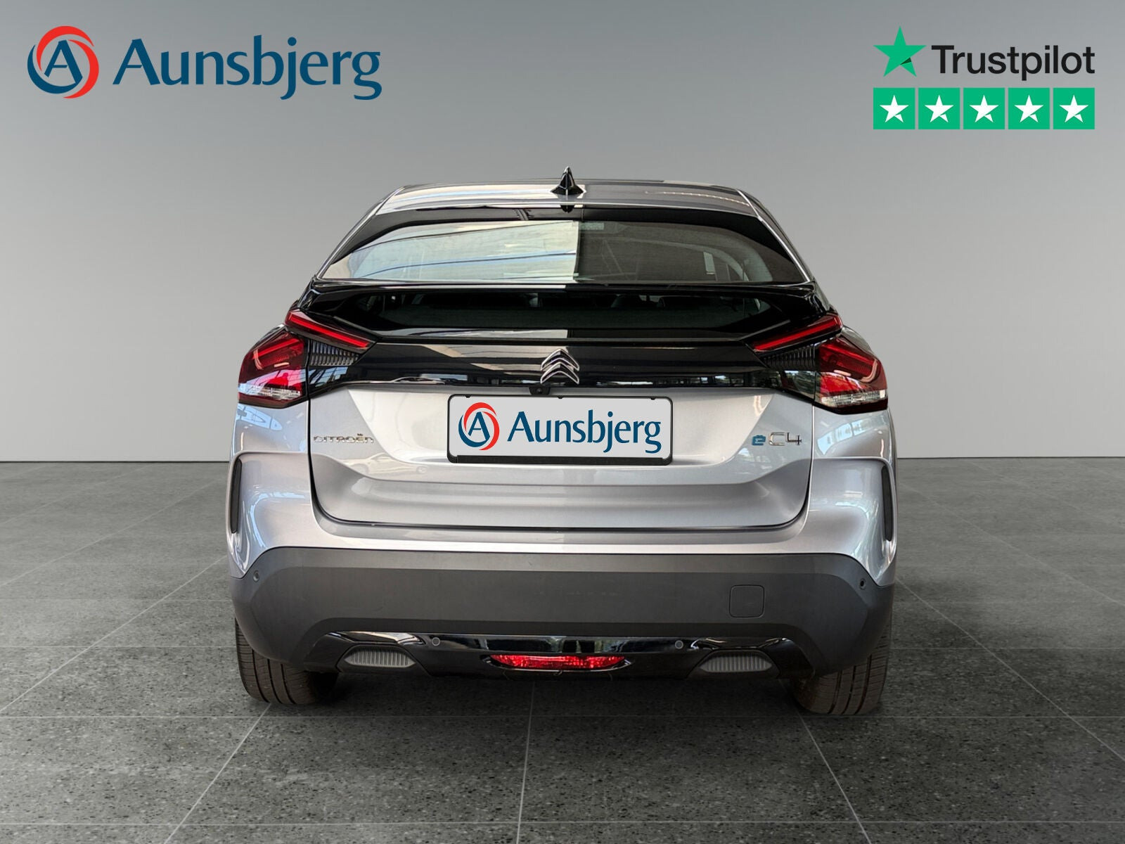 Grå Citroën ë-C4 fra 2024