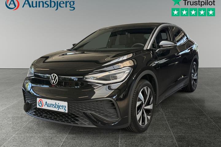 Sort VW ID.5 fra 2023 set udefra