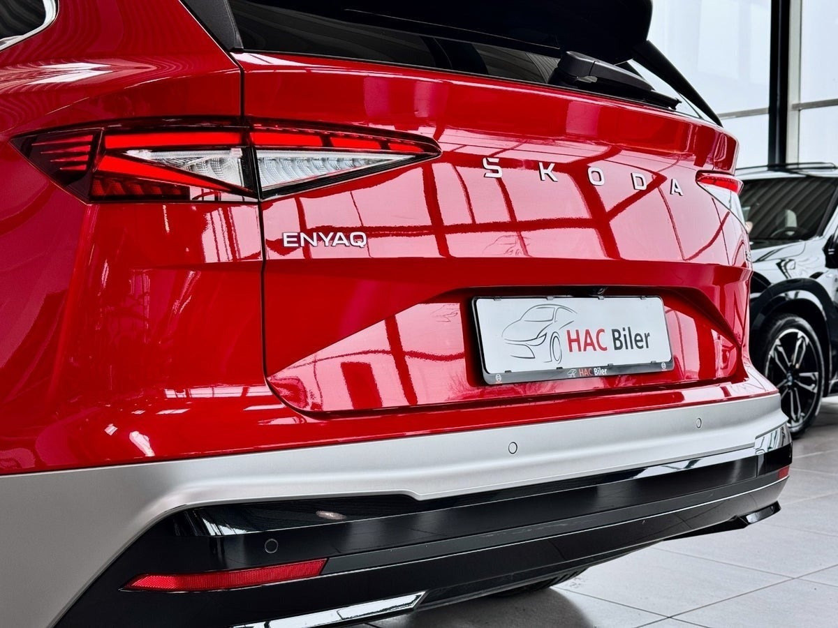 Rød Skoda Enyaq fra 2026