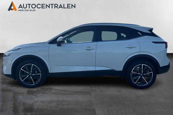 Hvid Nissan Qashqai fra 2021