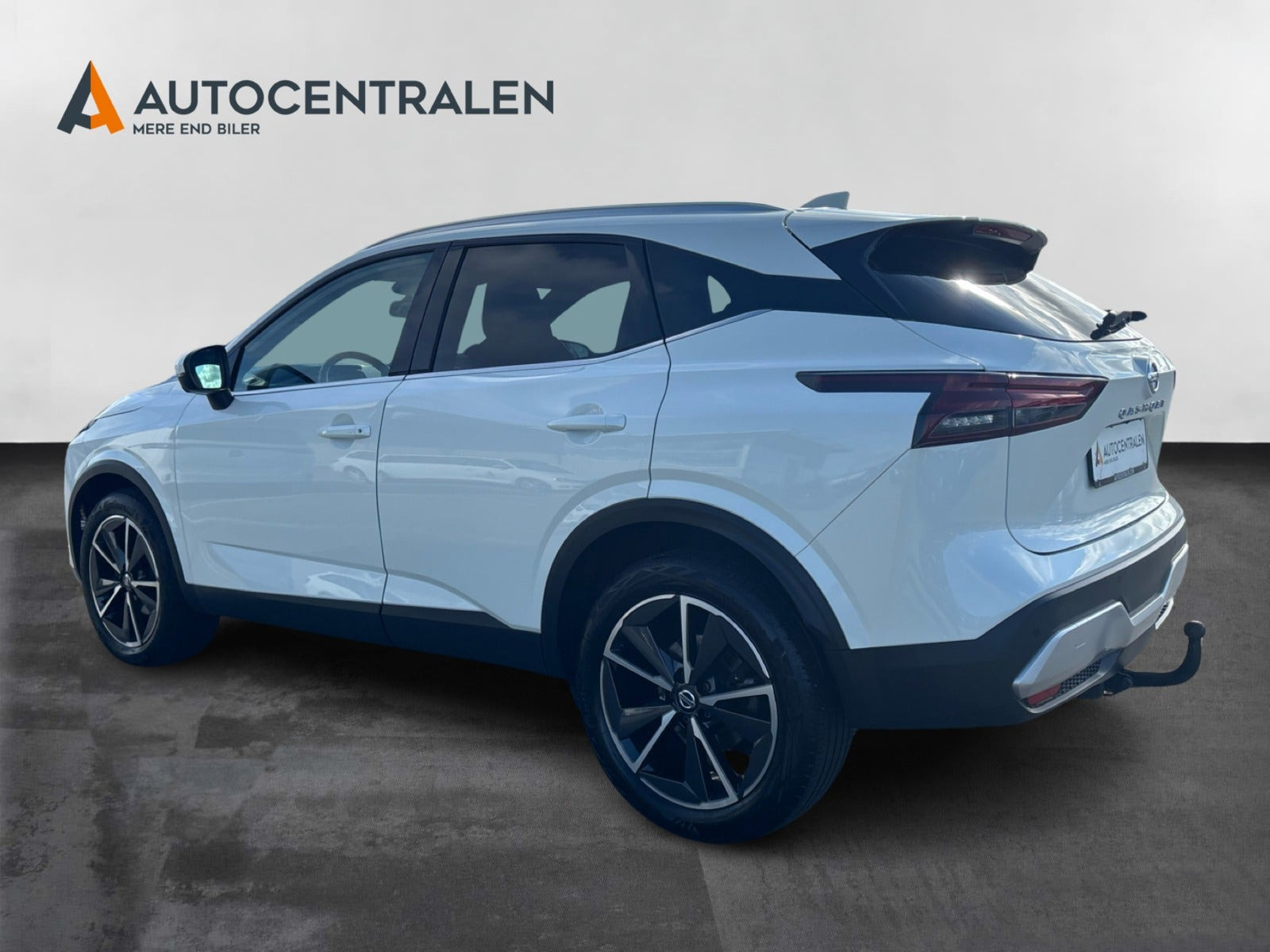 Hvid Nissan Qashqai fra 2021