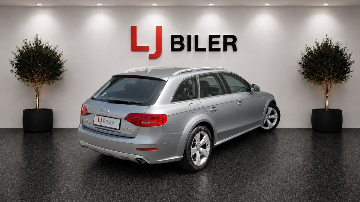 Grå Audi A4 Allroad fra 2009