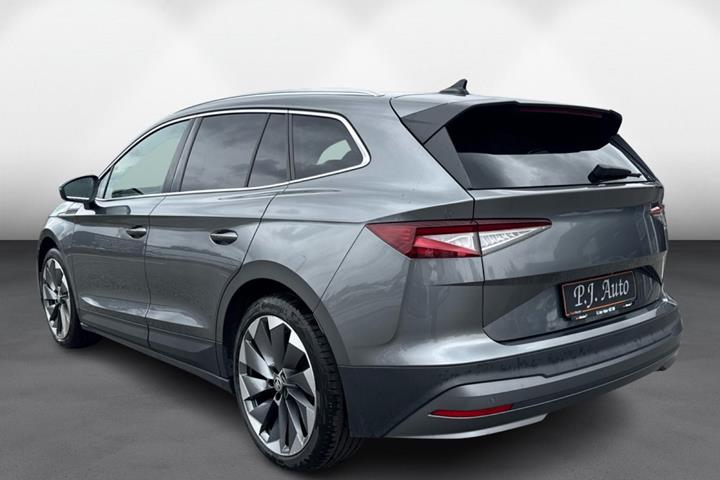 Grå Skoda Enyaq fra 2022