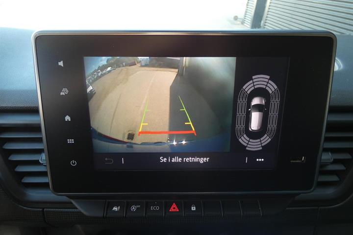 Blå Renault Trafic fra 2022