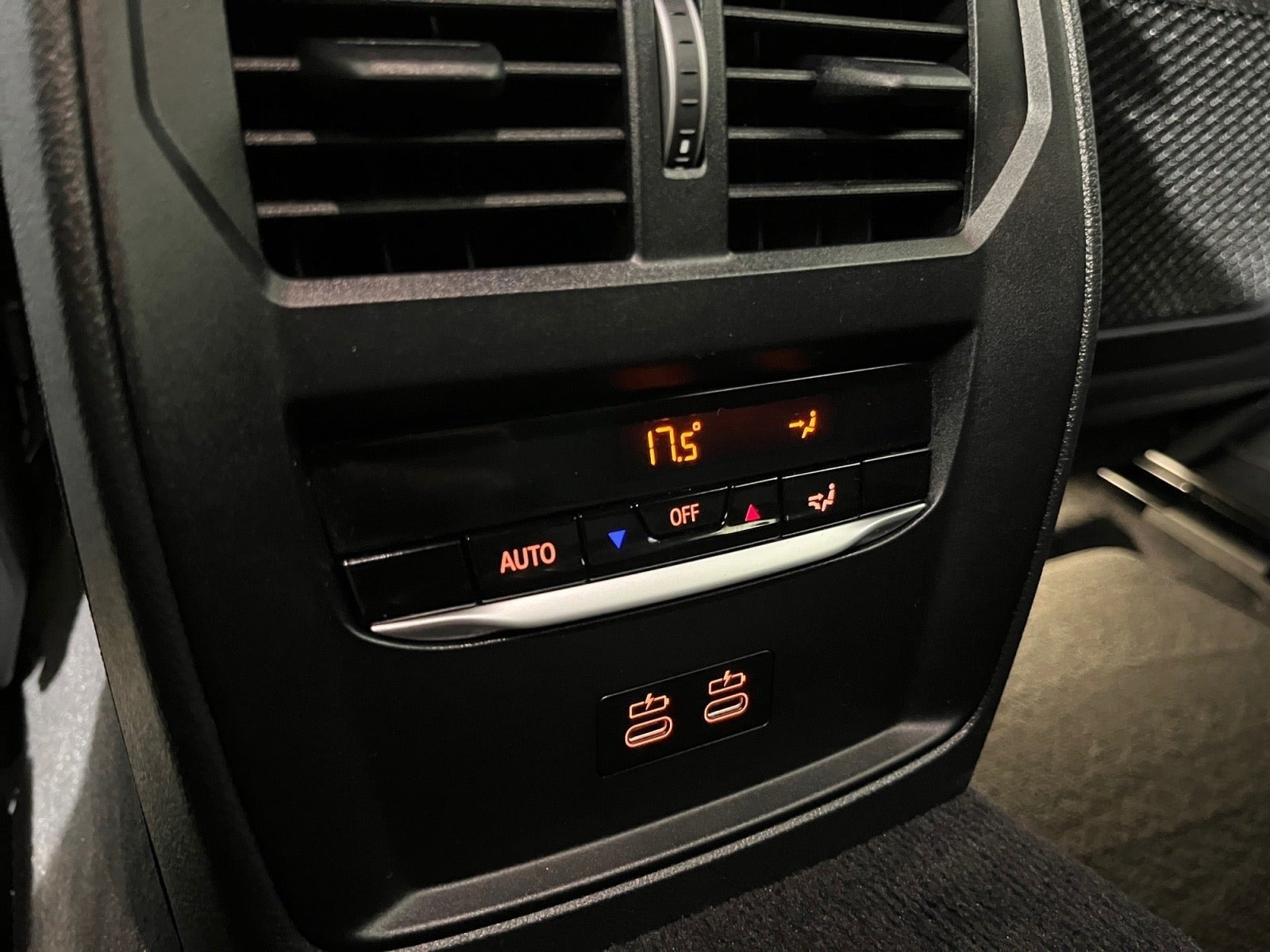 Grøn BMW i4 fra 2024
