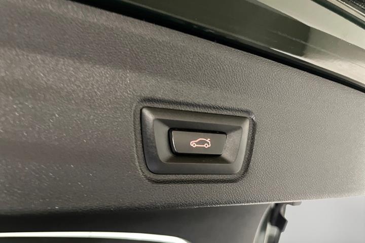 Grøn BMW i4 fra 2024