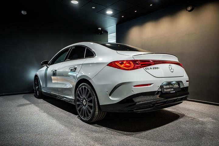 Grå Mercedes CLA250+ fra 2026