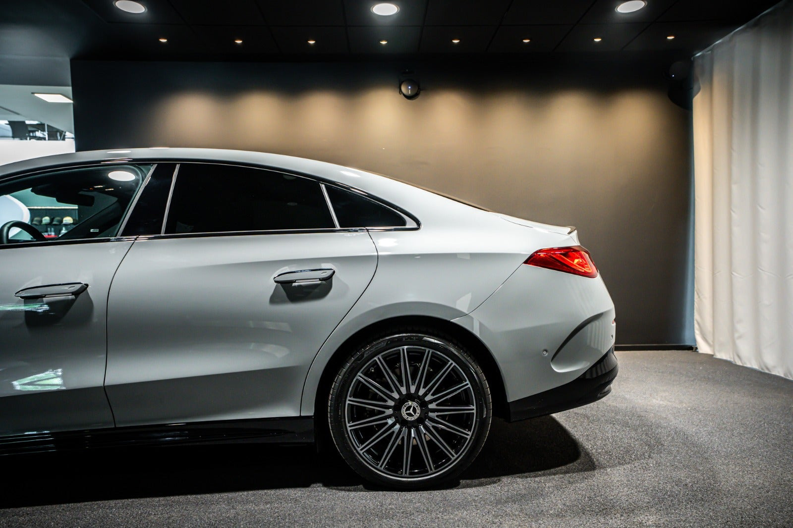Grå Mercedes CLA250+ fra 2026