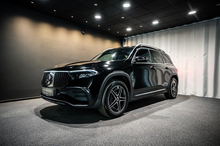 Sort Mercedes EQB350 fra 2025