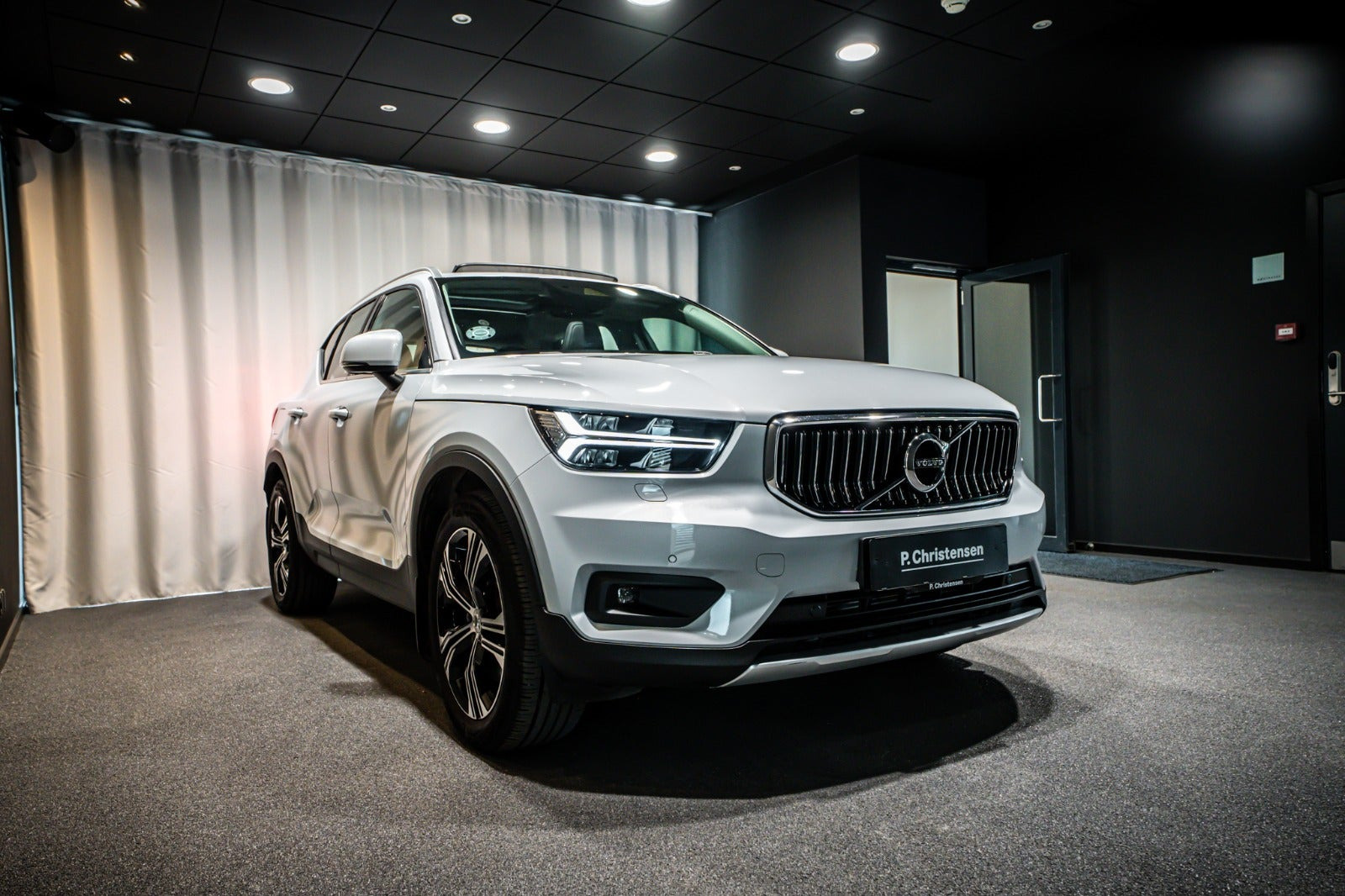 Hvid Volvo XC40 fra 2020