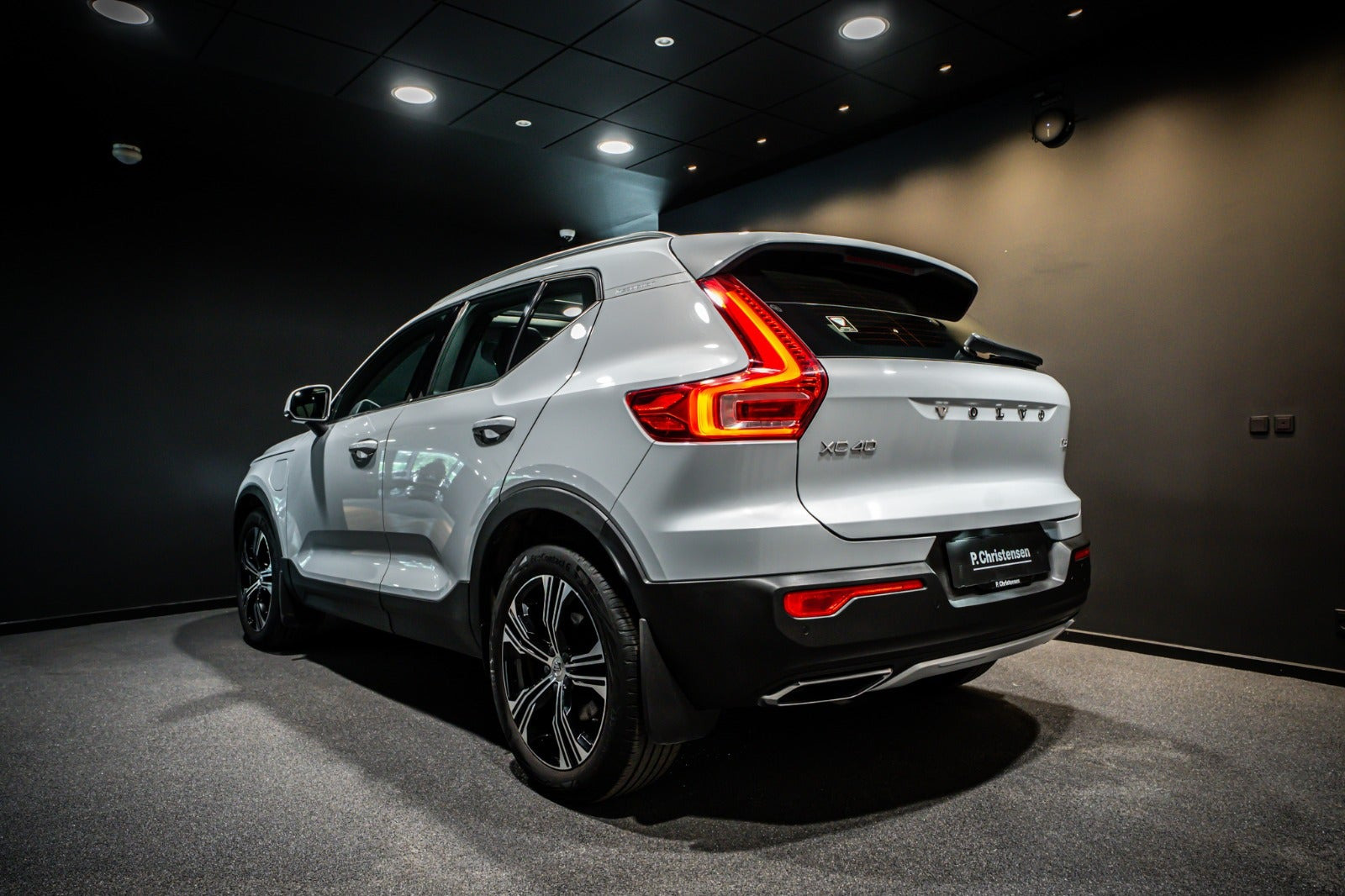 Hvid Volvo XC40 fra 2020