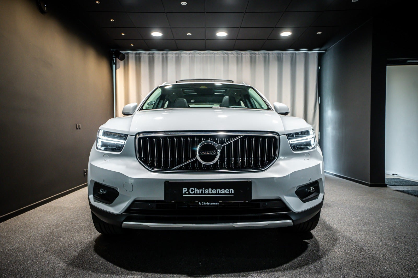 Hvid Volvo XC40 fra 2020