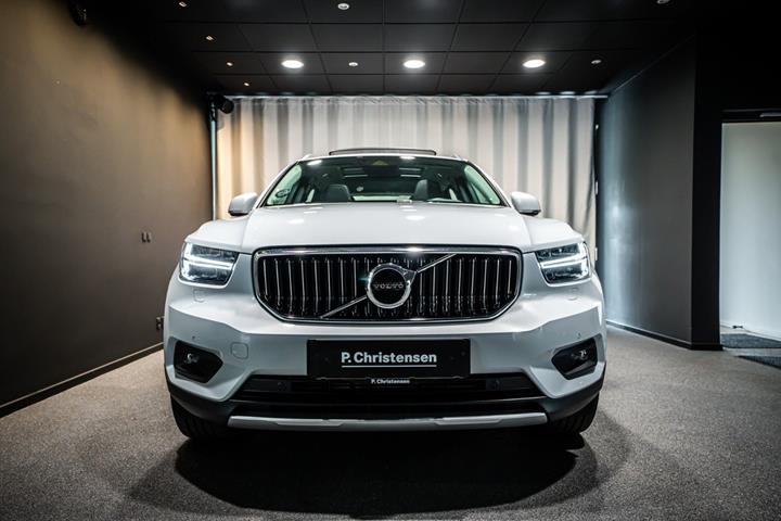 Hvid Volvo XC40 fra 2020