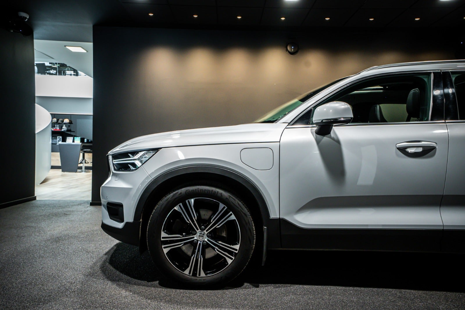 Hvid Volvo XC40 fra 2020