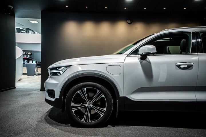 Hvid Volvo XC40 fra 2020