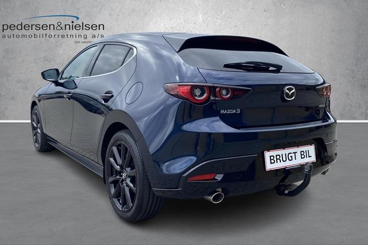 Blå Mazda 3 fra 2023