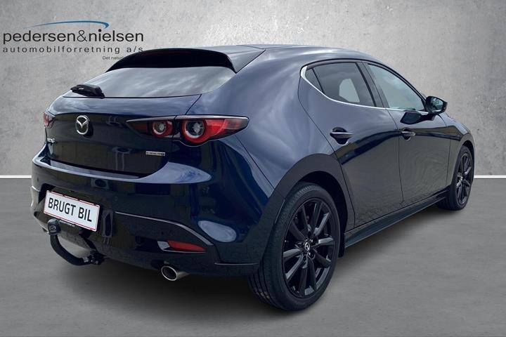 Blå Mazda 3 fra 2023