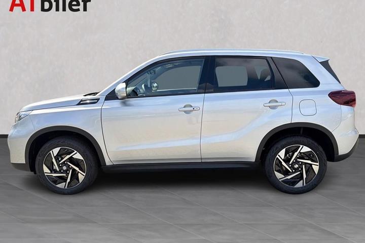 Sølv Suzuki Vitara fra 2026