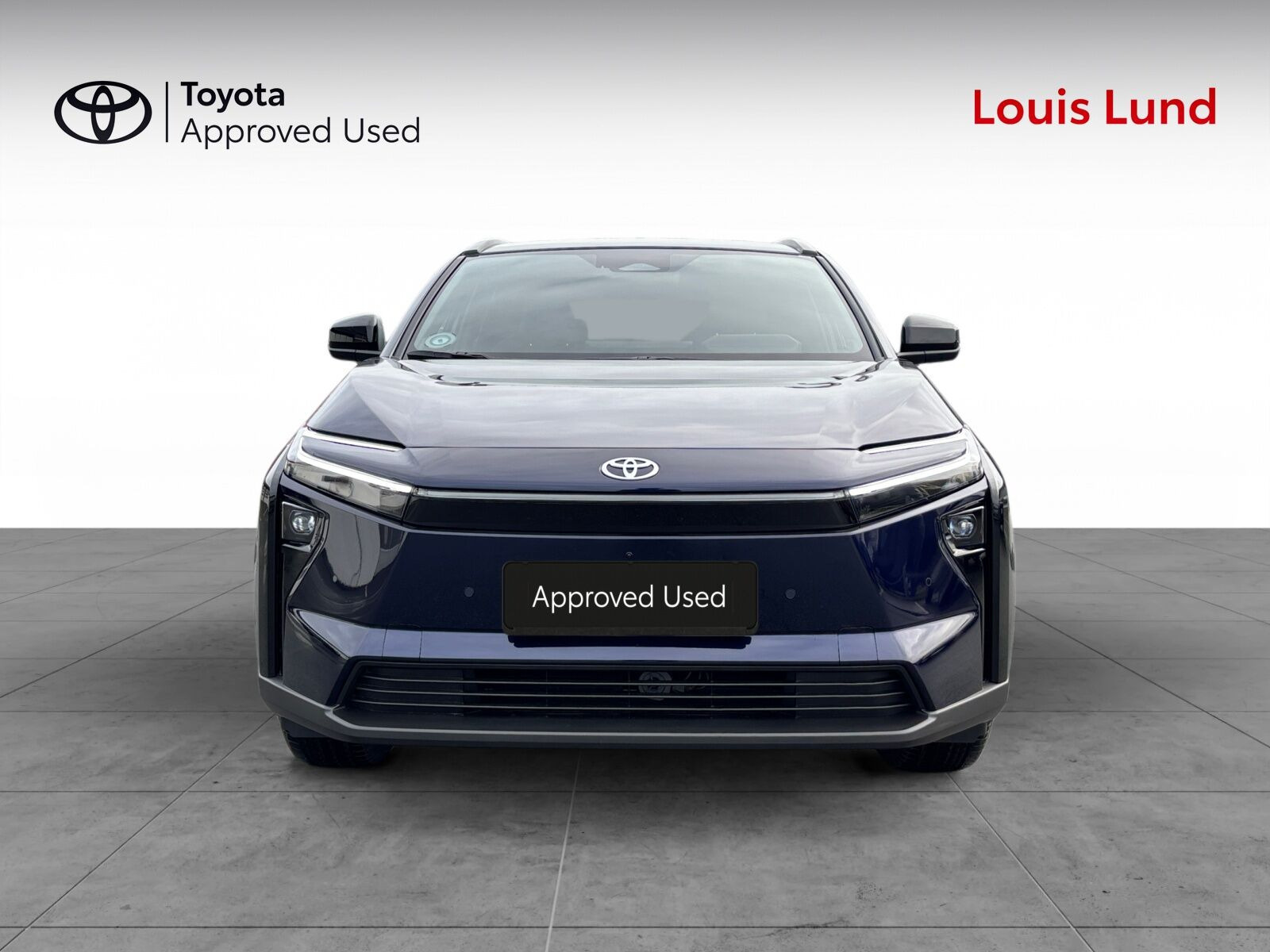 Blå Toyota BZ4X fra 2026
