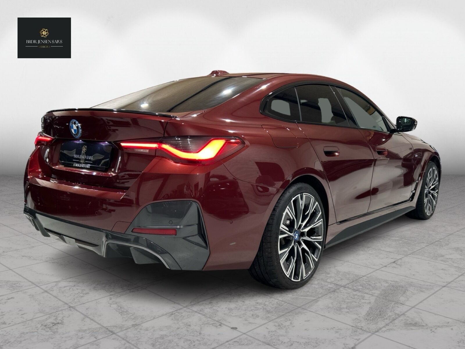 Rød BMW i4 fra 2023